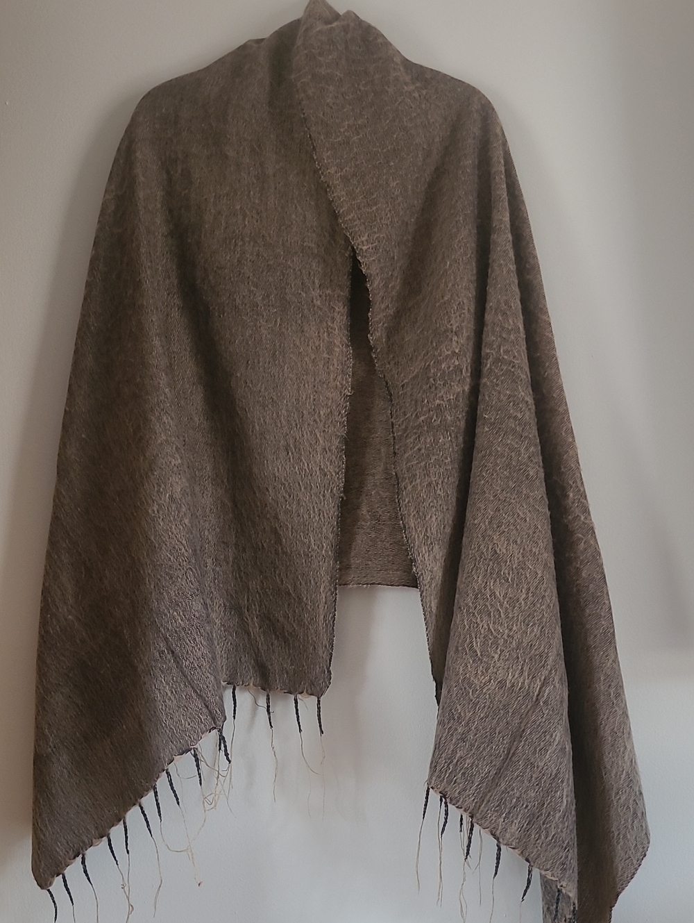 100% Wool Brown Gray Fringed Blanket Scarf Brushed Neutral Minimalist 76X33